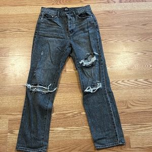 BDG SLIM STRAIGHT BLACK JEANS